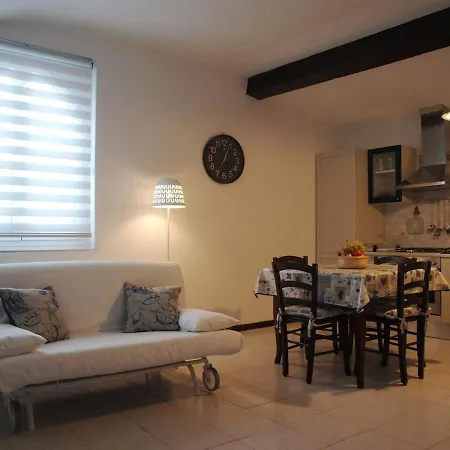 La Casina Di Ale 아파트 *