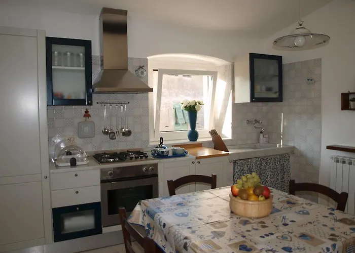 La Casina Di Ale Apartment